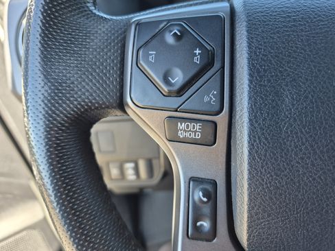 Used 2020 Toyota Tacoma TRD Sport w/ Technology Package AWD/4WD image 28
