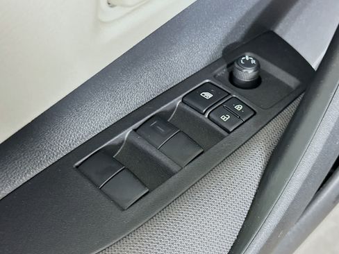 Used 2024 Toyota Corolla LE FWD image 27