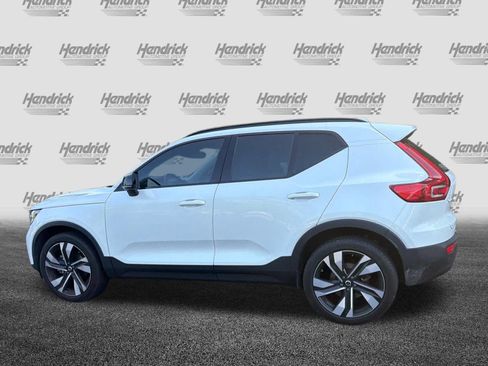 Used 2024 Volvo XC40 B5 Plus w/ Protection Package Premier AWD/4WD image 10