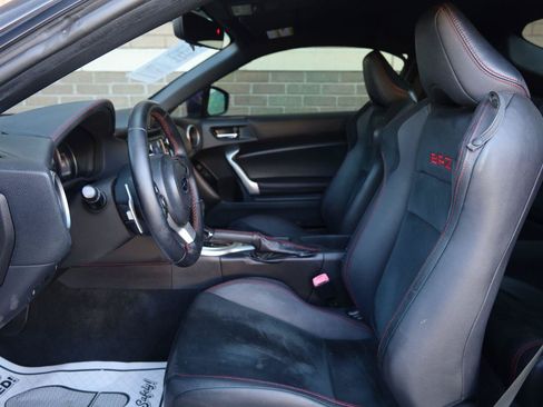 Used 2018 Subaru BRZ Limited w/ Popular Package #2 RWD image 14