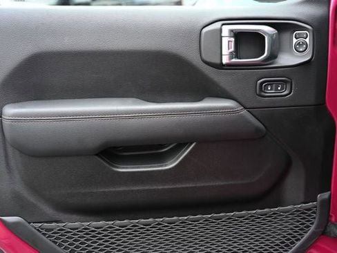 Used 2022 Jeep Wrangler Unlimited Rubicon w/ Xtreme Recon 35" Tire Package image 25