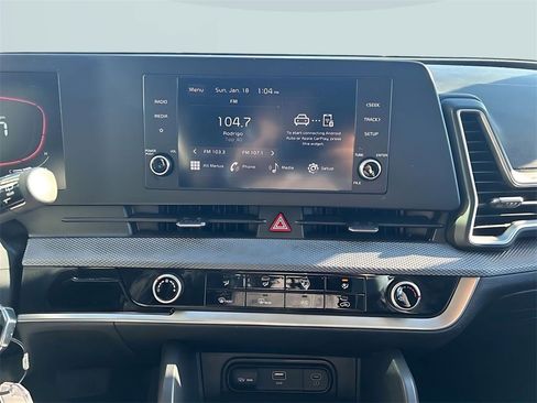 Used 2023 Kia Sportage LX image 16