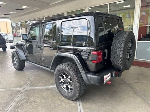 Used 2018 Jeep Wrangler Unlimited Rubicon AWD/4WD image 6