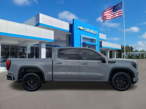Used 2024 GMC Sierra 1500 Elevation AWD/4WD image 2