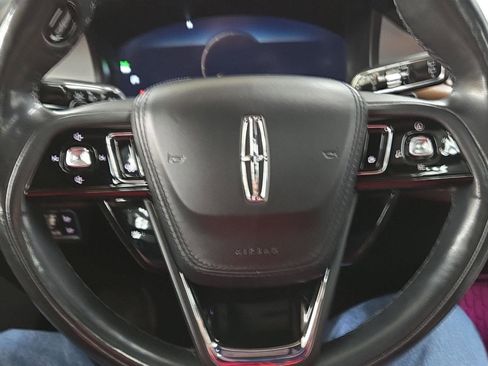 Used 2021 Lincoln Aviator Reserve image 9