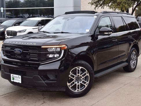 Certified 2025 Ford Expedition Active image 44