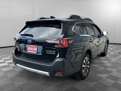 Used 2023 Subaru Outback Touring XT AWD/4WD image 4