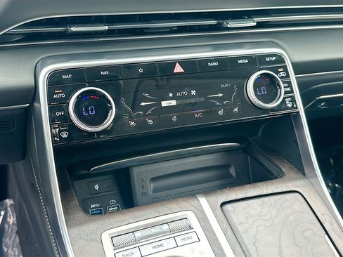 Used 2024 Genesis GV80 3.5T image 14