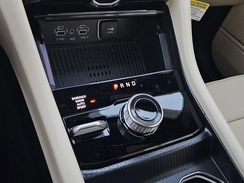 New 2026 Jeep Grand Cherokee Limited AWD/4WD image 20
