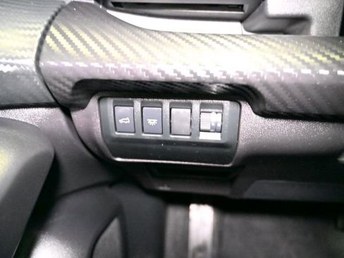 Used 2024 Subaru Ascent Premium w/ Convenience Package image 36