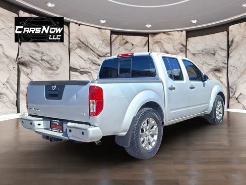 Used 2021 Nissan Frontier SV RWD image 6
