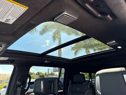 New 2025 Cadillac Escalade ESV Sport Platinum image 35