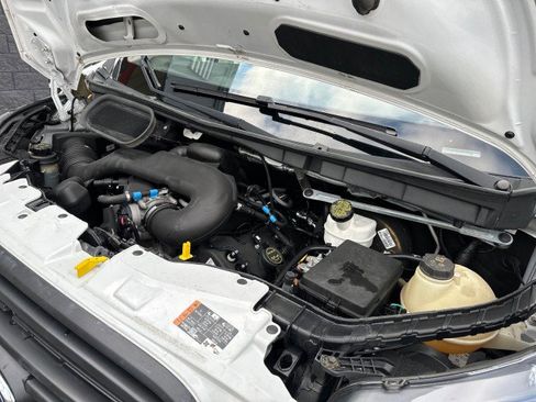 Used 2018 Ford Transit 250 130 Low Roof image 16