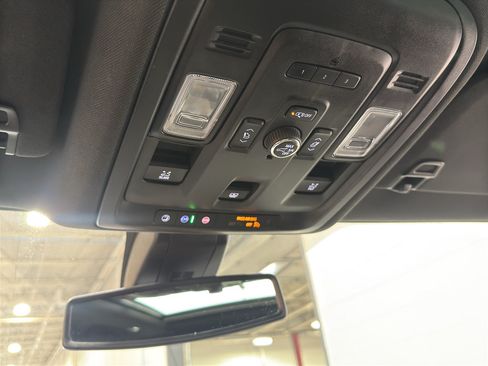 Used 2021 GMC Yukon AT4 w/ Rear Media and Nav Package AWD/4WD image 38