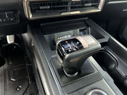 Used 2025 GMC Hummer EV 3X w/ LPO, Sport Package AWD/4WD image 16