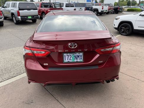 Used 2018 Toyota Camry SE w/ Protection Package (Q2) FWD image 5