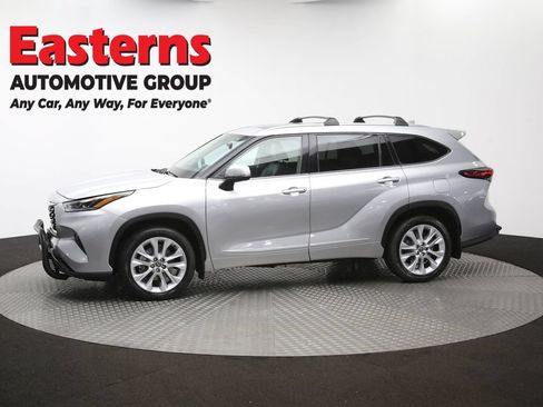 Used 2021 Toyota Highlander Limited AWD/4WD image 63
