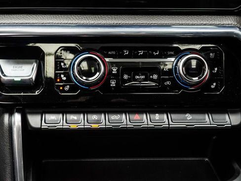 Used 2025 GMC Sierra 1500 Denali image 21