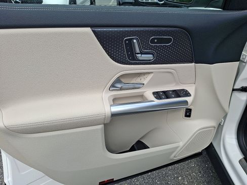 New 2026 Mercedes-Benz GLA 250 4MATIC image 7