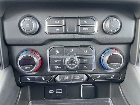 Used 2022 Chevrolet Tahoe RST w/ Luxury Package RWD image 35