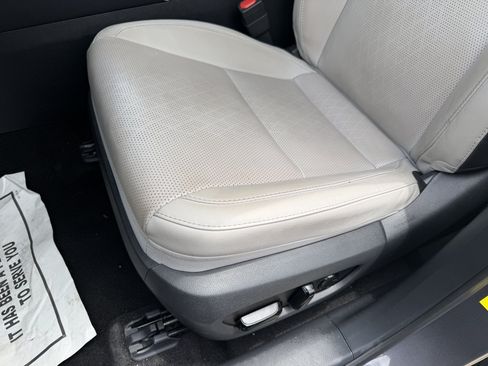 Used 2024 Lexus RX 350 Premium w/ Accessory Package (Z1) FWD image 20