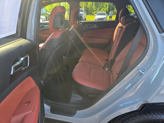 New 2026 Kia Sportage SX FWD image 19