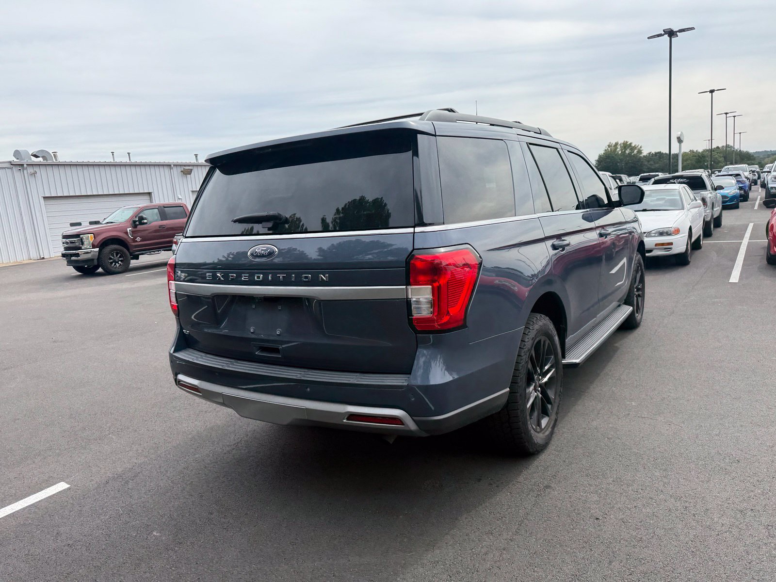 Used 2022 Ford Expedition XLT RWD image 7