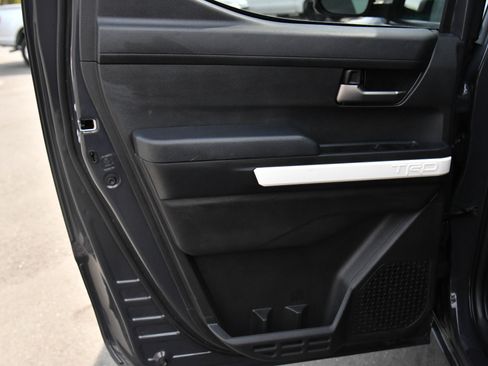 Used 2024 Toyota Tacoma TRD Sport image 36