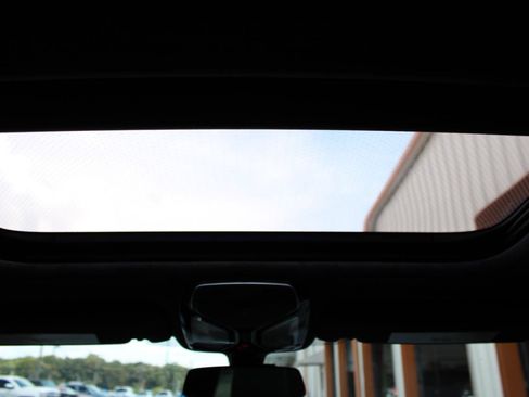 Used 2017 BMW 750i RWD image 40