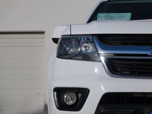 Used 2018 Chevrolet Colorado W/T w/ WT Convenience Package image 19