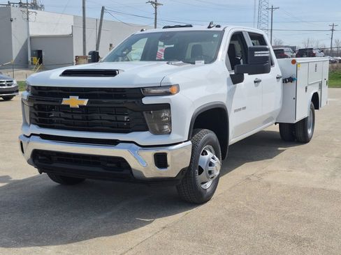 New 2026 Chevrolet Silverado 3500 W/T w/ WT Convenience Package AWD/4WD image 3