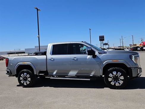 Used 2024 GMC Sierra 2500 Denali w/ Denali Reserve Package image 6