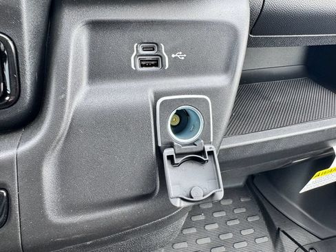 New 2026 RAM ProMaster 2500 w/ Upfitter's Prep Package FWD image 19