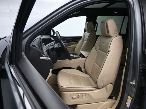 Used 2023 Cadillac Escalade ESV Premium Luxury image 26