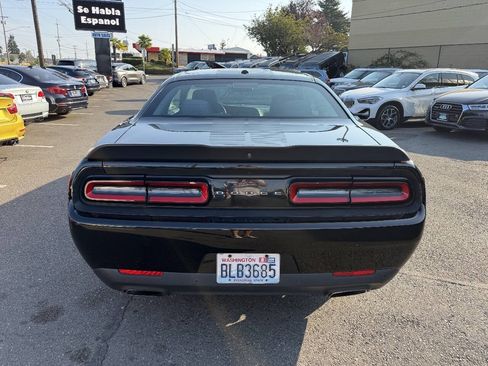 Used 2016 Dodge Challenger SXT w/ Blacktop Package RWD image 5