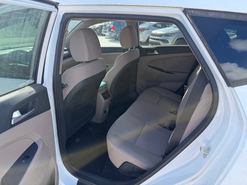 Used 2020 Hyundai Tucson Sport FWD image 7
