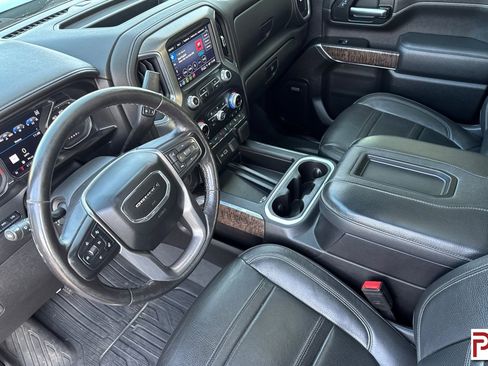 Used 2021 GMC Sierra 3500 Denali w/ Denali Ultimate Package image 10