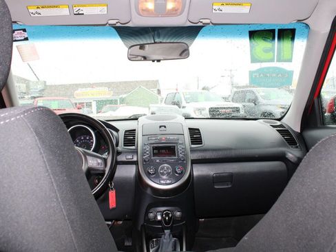 Used 2013 Kia Soul + w/ Audio Pkg image 23