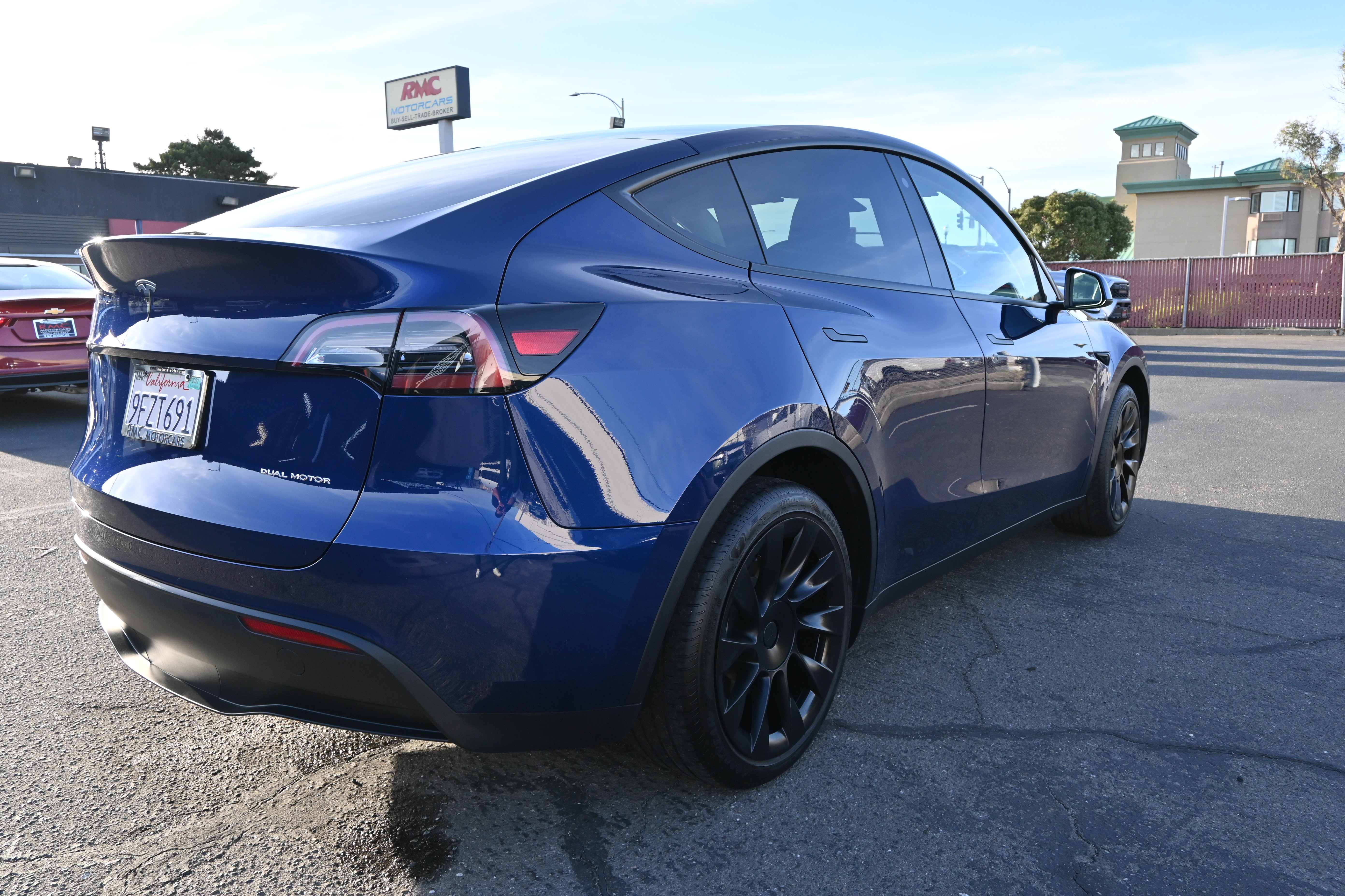 Used 2023 Tesla Model Y Long Range AWD/4WD image 10