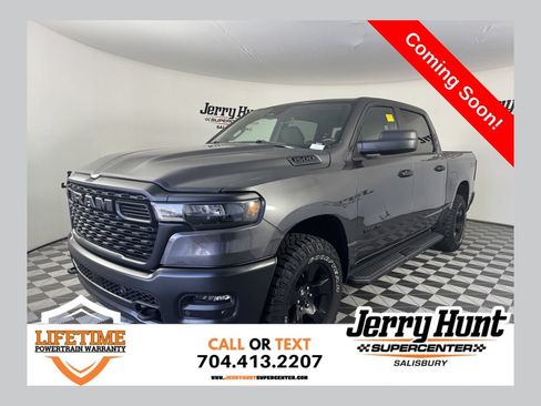 Used 2025 RAM 1500 Warlock AWD/4WD image 1