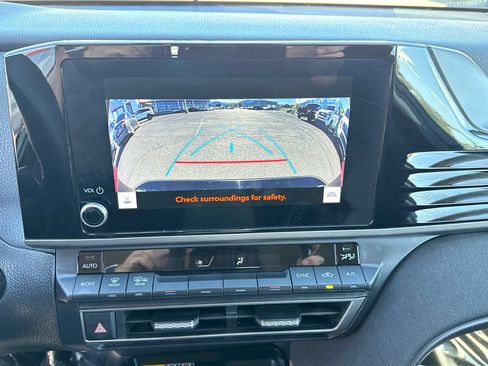 Used 2025 Toyota Camry LE FWD image 22