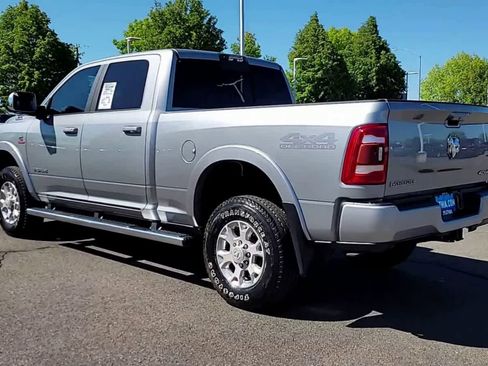 Used 2022 RAM 2500 Laramie AWD/4WD image 6