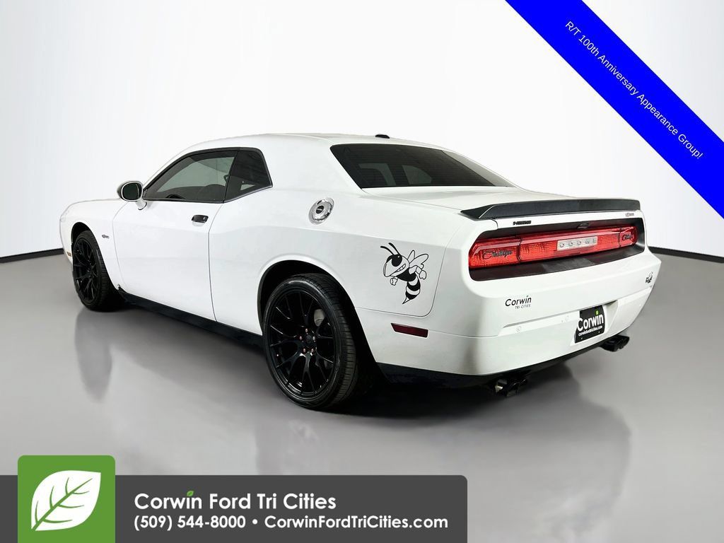 Used 2014 Dodge Challenger R/T RWD image 11