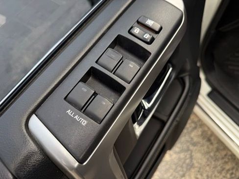 Used 2017 Toyota 4Runner Limited image 29