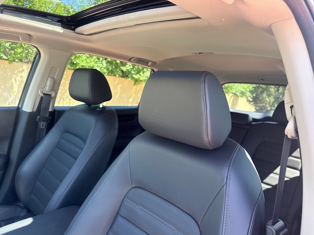 Used 2023 Honda CR-V EX-L image 14
