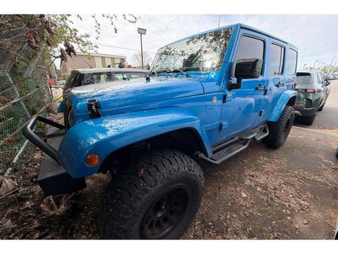 Used 2014 Jeep Wrangler Altitude image 2