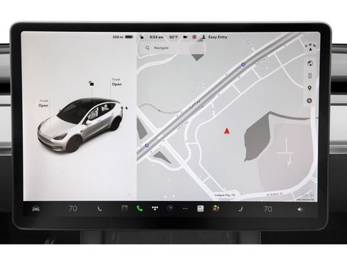 Used 2023 Tesla Model Y Performance AWD/4WD image 18