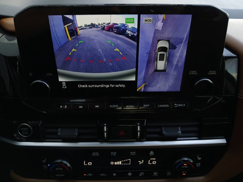 Used 2023 Nissan Pathfinder Platinum w/ Cargo Package FWD image 9