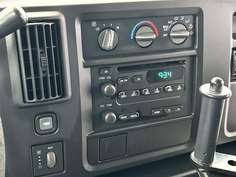 Used 2004 GMC Savana 3500 w/ School Bus Package image 24