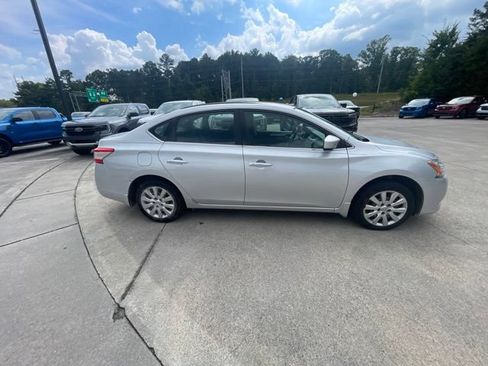 Used 2015 Nissan Sentra S FWD image 9